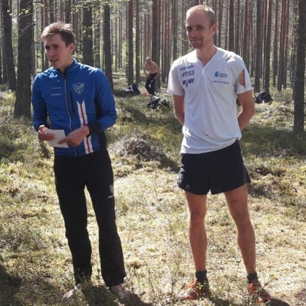 Miesten pääsarjan kaksi parasta